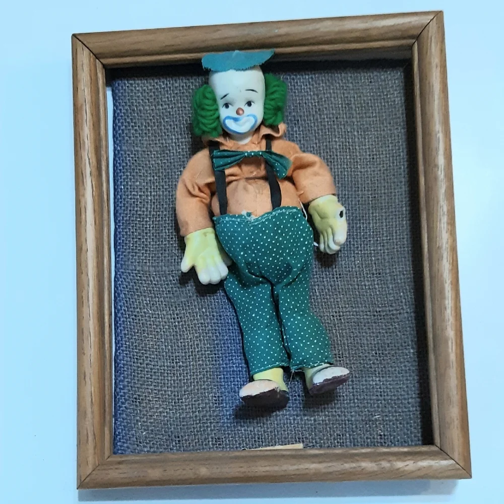 Clown Roadside Attraction Art 1 Wall hanging